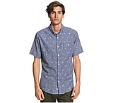 Image of Quiksilver Waterman Airbourne Fishes Short Sleeve Shirt - Men's