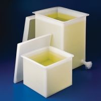 Bel-Art Tank W/LID Pe 15.25X12X19 15GL H340850000