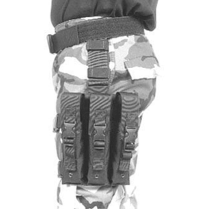 BlackHawk OMEGA SMG POUCH (HOLDS 3 ) (9MM, 40CAL, UMP 45) Bk