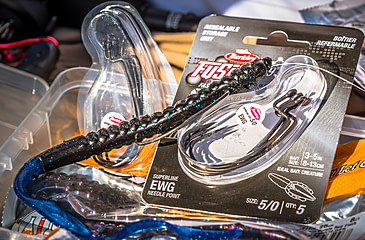 Image of Berkley PowerBait Power Worms Soft Bait, 10in, 8 Pack, Watermelon Purple Red Fleck, 1307530