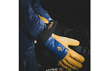 Image of Black Diamond Spark Gloves, Black/Black, Small, BD8011309008SML1