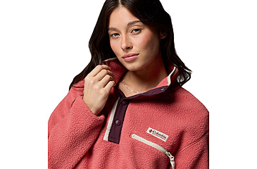 Image of Columbia Helvetia II Cropped Half Snap Fleece - Womens
