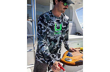 Image of HUK Performance Fishing KC Print Icon Performance Hoodie - Mens, Black, Medium, H1200586-001-M