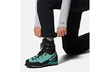 Image of Mountain Hardwear Chockstone Alpine Pant - Womens, Black, Large, 2024841010-L