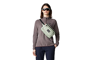 Image of Mountain Hardwear Microchill 1/4 Zip Pullover - Women's, Blackberry Heather, L, 2104891-513-L