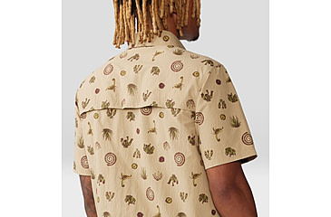 Image of Mountain Hardwear Stryder Short Sleeve Shirt - Mens, Moab Tan Scorpion Print, Extra Large, 2070501214-XL