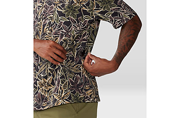 Image of Mountain Hardwear Trail Sender Camp Shirt - Mens, Black Floral Print, Medium, 2075061010-M