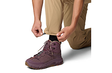 Image of Mountain Hardwear Traxion Trail Pant - Mens, Moab Tan, 30x32, 190423013579