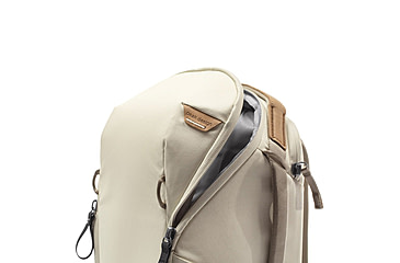 Image of Peak Design Everyday 15 Liters Zip Backpack, Bone, BEDBZ-15-BO-2
