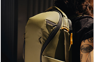 Image of Peak Design Everyday 15 Liters Zip Bag, Kelp, BEDBZ-15-KP-3