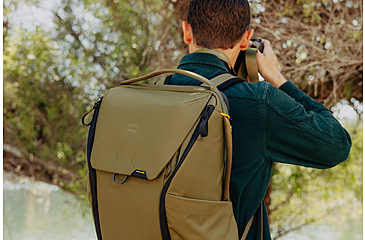 Image of Peak Design Everyday 30 Liters Backpack, Kelp, BEDB-30-KP-3