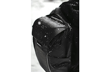 Image of Peak Design Everyday V2 Backpack, 20 Liters, Black, BEDB-20-BK-3