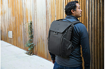Image of Peak Design Everyday V2 Backpack, 20 Liters, Black, BEDB-20-BK-3