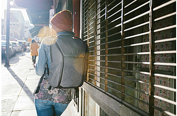 Image of Peak Design Everyday V2 Backpack, 20 Liters, Charcoal, BEDB-20-CH-3