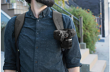 Image of Peak Design Everyday V2 Backpack, 30 Liters, Black, BEDB-30-BK-3