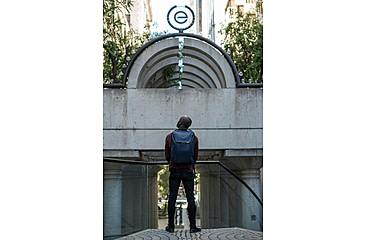 Image of Peak Design Everyday V2 Backpack, 30 Liters, Midnight, BEDB-30-MN-3