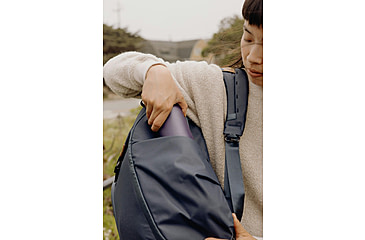 Image of Peak Design Everyday V2 Backpack, 30 Liters, Midnight, BEDB-30-MN-3