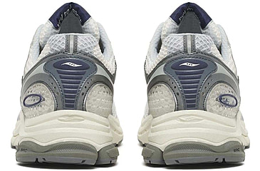 Image of Saucony ProGrid TRiumph 4 Casual Shoes - Mens