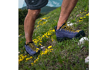 Image of Zamberlan Free Blast GTX Suede Hiking Boots - Mens, Denim, 10, 0217ZDNMG-44.5-10