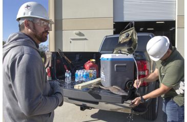 Image of 12 Survivors 5 Gallon Solar Shower TS79000