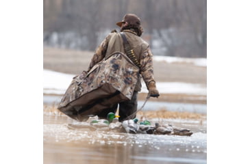 Image of AdvenTec LLC dba Rig Em Right Outdoors Rig Em Right 12-Slot Deluxe Duck Decoy Bag Gore Optifade Marsh, 021-DX-M