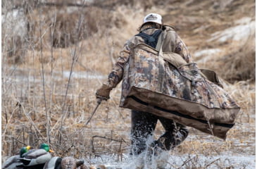 Image of Rig'Em Right 12-Slot Deluxe Duck Decoy Bag, Gore Optifade Marsh, 021-DX-M