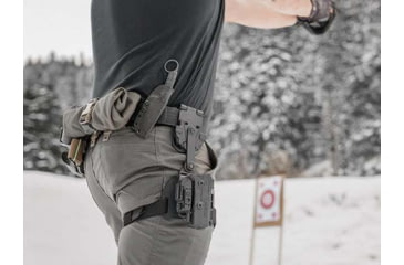 Image of Alien Gear Holsters ShapeShift Drop Leg Holster, Right Hand, SSDL-0057-RH-M-D