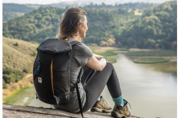 Image of Alite Reyes Pack Backpack, Black 06-31A-BLK5