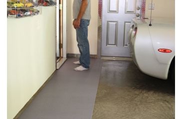 Image of ArmorAll 29inx9ft Garage Floor Runner, Diamond Plate, 29inx9ft AAGFR299DP