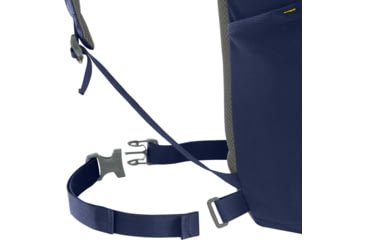Image of CamelBak Cloud Walker 18 Hydration Pack, Navy, 2.5 Liter, 2531405000