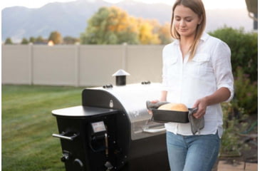 Image of Camp Chef Cast Iron Bread Pan, Black, CIBP9