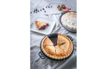 Image of Camp Chef Cast Iron Pie Pan, 10in Diameter, Black, CIPIE10