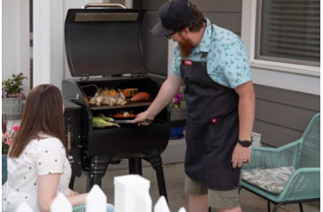Image of Camp Chef Deluxe Apron, Black, APRB