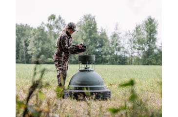 Image of Capsule 250 lb Feeder, Green, CAP-250