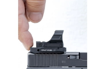 Image of CAT Devices Gen3 Duty Magnetic Mounting System Adapter Plate, Glock slide 25.5mm, RMR, Black, CATMM3G02