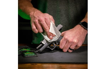 Image of Clenzoil Field &amp; Range Single Wipe Multi-Pack, 10 Wipe Packets, 4416