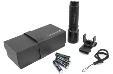 Image of Coast LED Lenser MT7 High Performance Flashlight HP8307T Contents