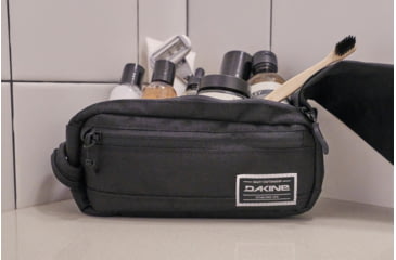 Image of Dakine Groomer Traveling Kit, Black, Medium, D.100.4920.001.OS