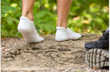 Image of Darn Tough Run No Show Tab Ultra-Lightweight w/ Cushion Running Sock - Mens, White, Extra Large, 1039-WHITE-XL-DARN