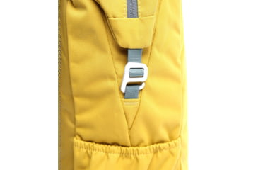 Image of Demo, Deuter Vista Spot Daypack, Turmeric/Teal, 381122182050
