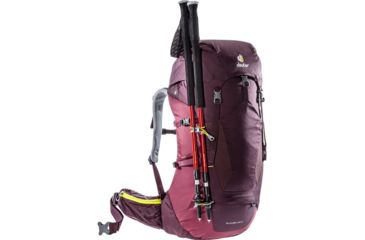 Image of Deuter Futura 28 SL Daypack, Aubergine/Maron, 340061855250
