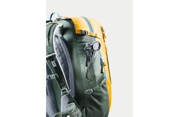 Image of Deuter Trans Alpine 30 Hydration Packs, Curry/Ivy, 320522092030