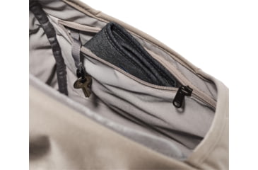 Image of Deuter UP Sydney Daypack, Stone/Pepper, 386012146020
