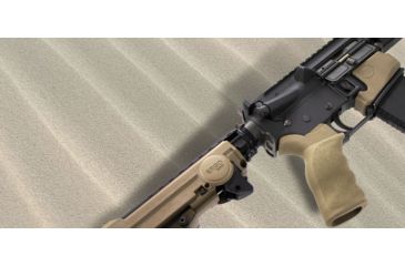 Image of Ergo Grip Never Quit Grip. Fits AR15/M16/M4 Magazine Well, Black 4965-B-BK