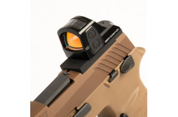 Image of Evolution Gun Works Trijicon RMR Adapter Plate For SIG M17, Black, 49500
