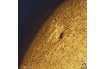 Image of Explore Scientific 152mm Aluminum Doublet Telescope w/ 8x50 Finder Scope, White, DAR152065-01