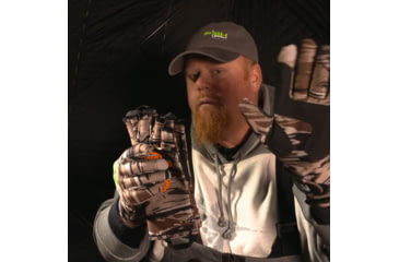 Image of Fish Monkey Backcountry Gloves, Fall Water Camo, L, FM28-FALLWTRCAM-L