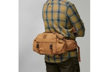 Image of Fjallraven Singi Hip Pack 10 - Unisex, Khaki Dust, One Size, F2346-228OS