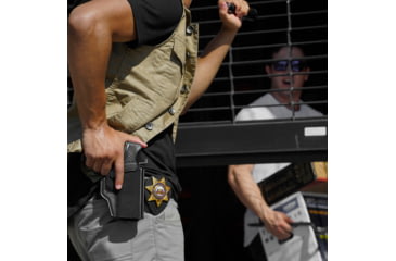 Image of Galco Wraith 2 Belt/Paddle Holster, Glock 19 Gen 1-5, Black, Right, W2-226RB