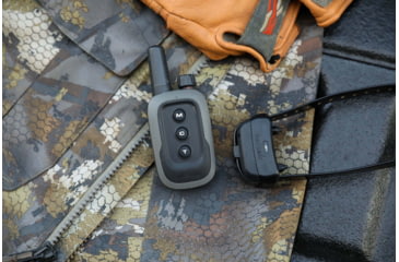 Image of Garmin Delta SE Handheld &amp; Dog Collar Device Bundle, Black, 010-02608-00